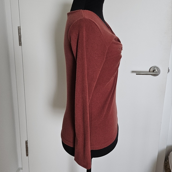 One Way Gyaru Japanese Rust Red Brown Twist Front Ribbed Top - Picture 6 of 7